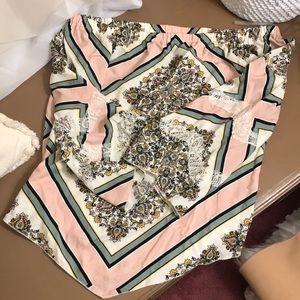 Blouse (size Small ) Strechy